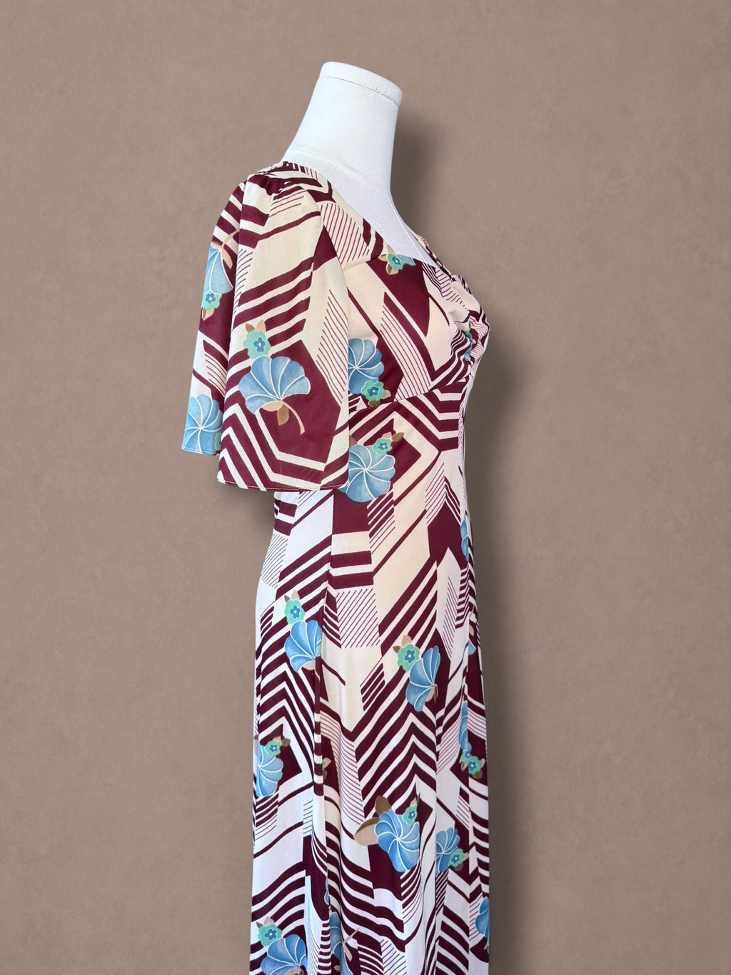 Abstract Hawaiian Print 70s Maxi Dress