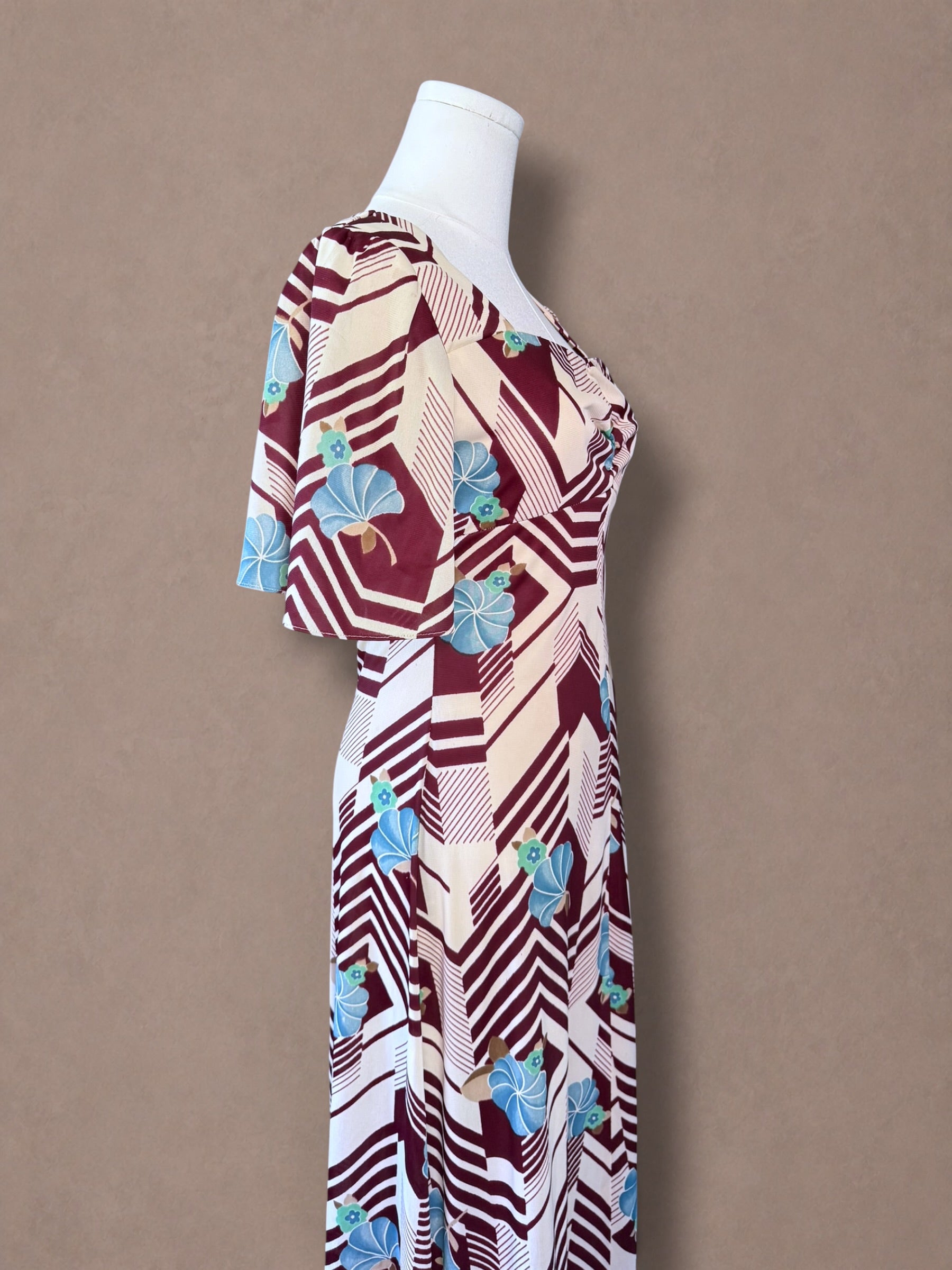 Abstract Hawaiian Print 70s Maxi Dress