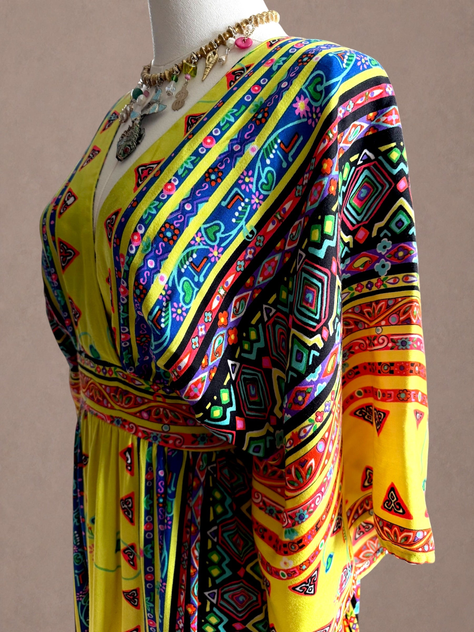 Alice of California 60s-70s Psychedelic Hostess Caftan