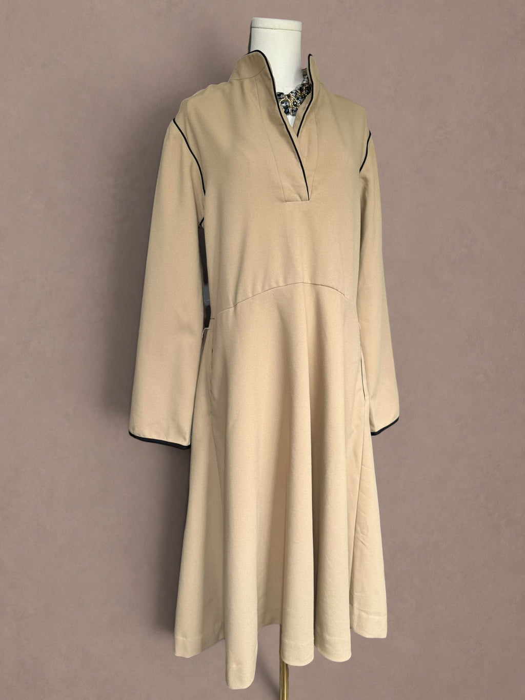 Randazzo 60s-70s Minimalist Midi Dress