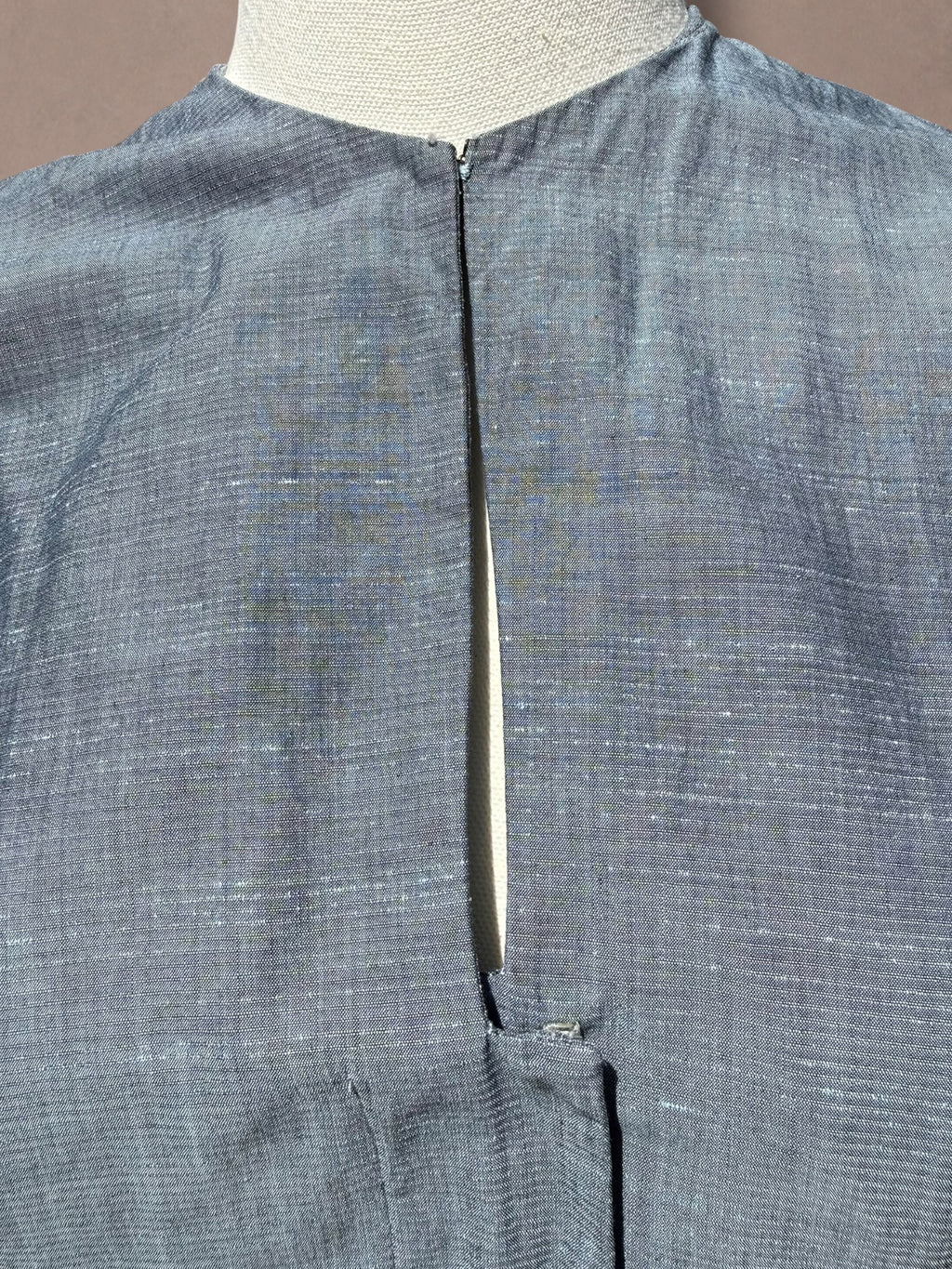 Saks Fifth Avenue 40s Chambray Blue Day Dress
