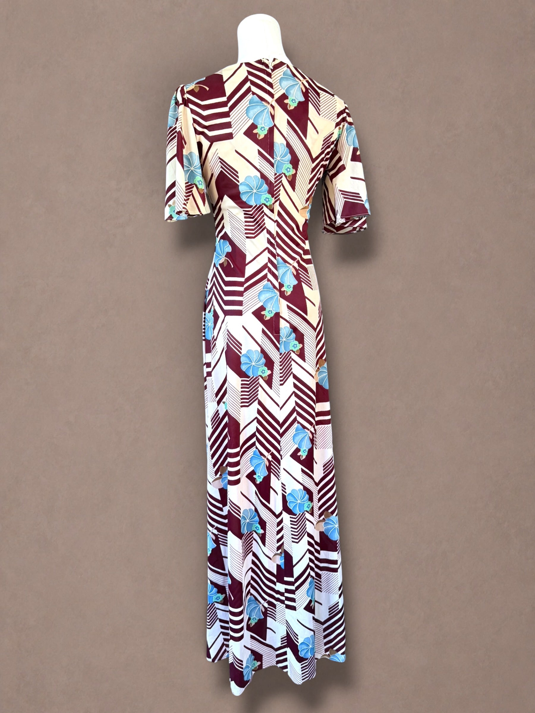 Abstract Hawaiian Print 70s Maxi Dress