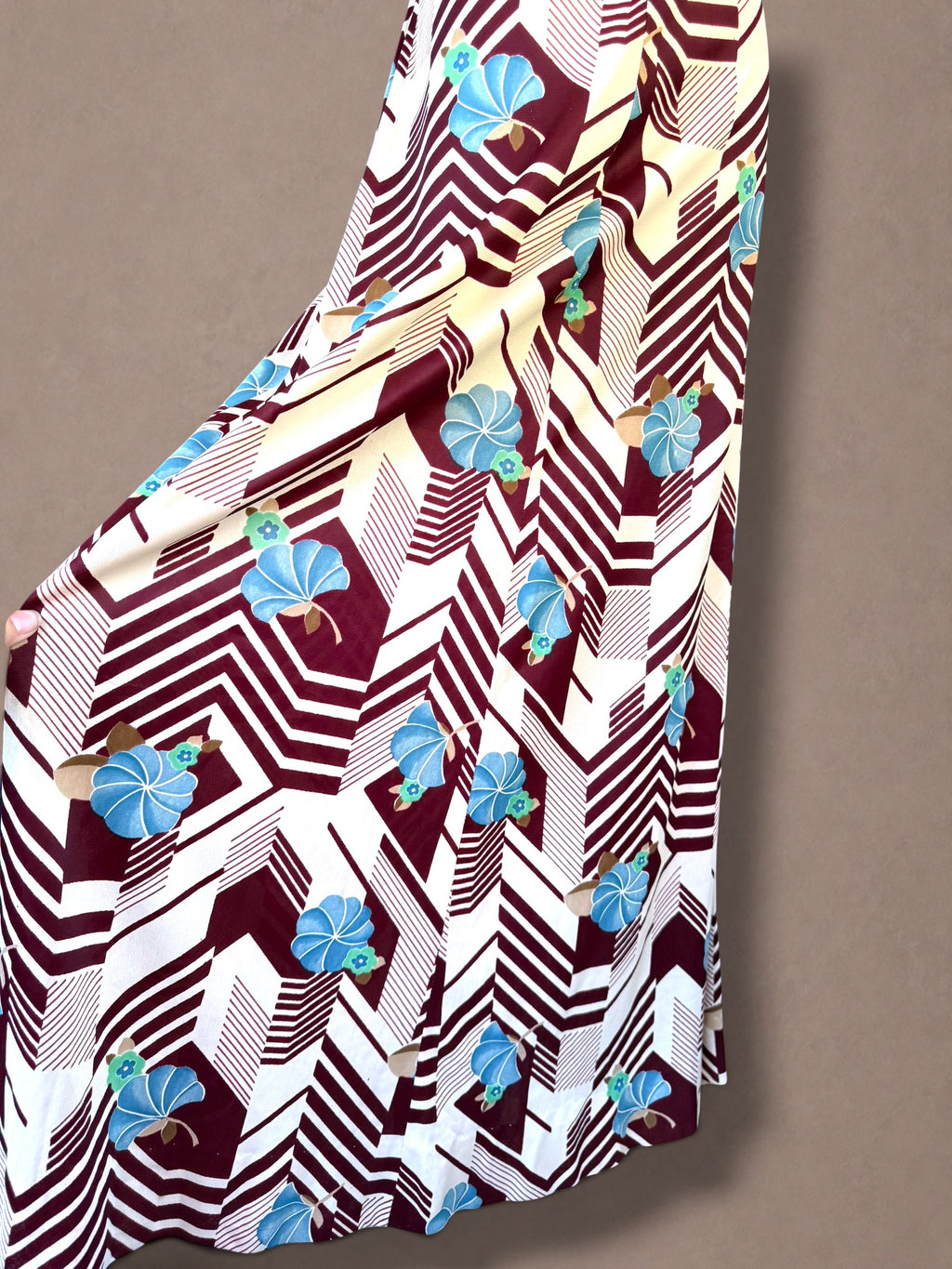 Abstract Hawaiian Print 70s Maxi Dress