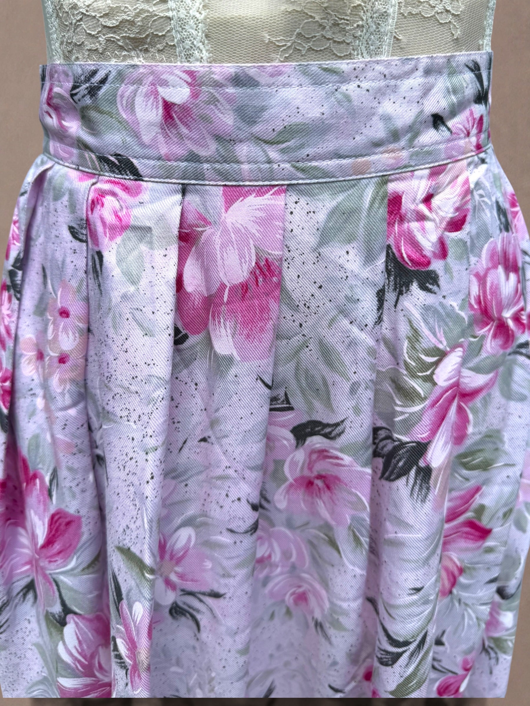Romantic Garden Floral Print 1980s Rayon Midi Skirt