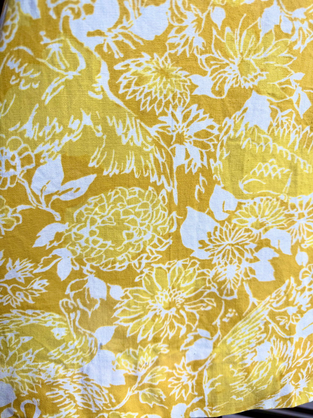 Sunshine Floral 60s Shift Dress with Daisy Appliqué Details