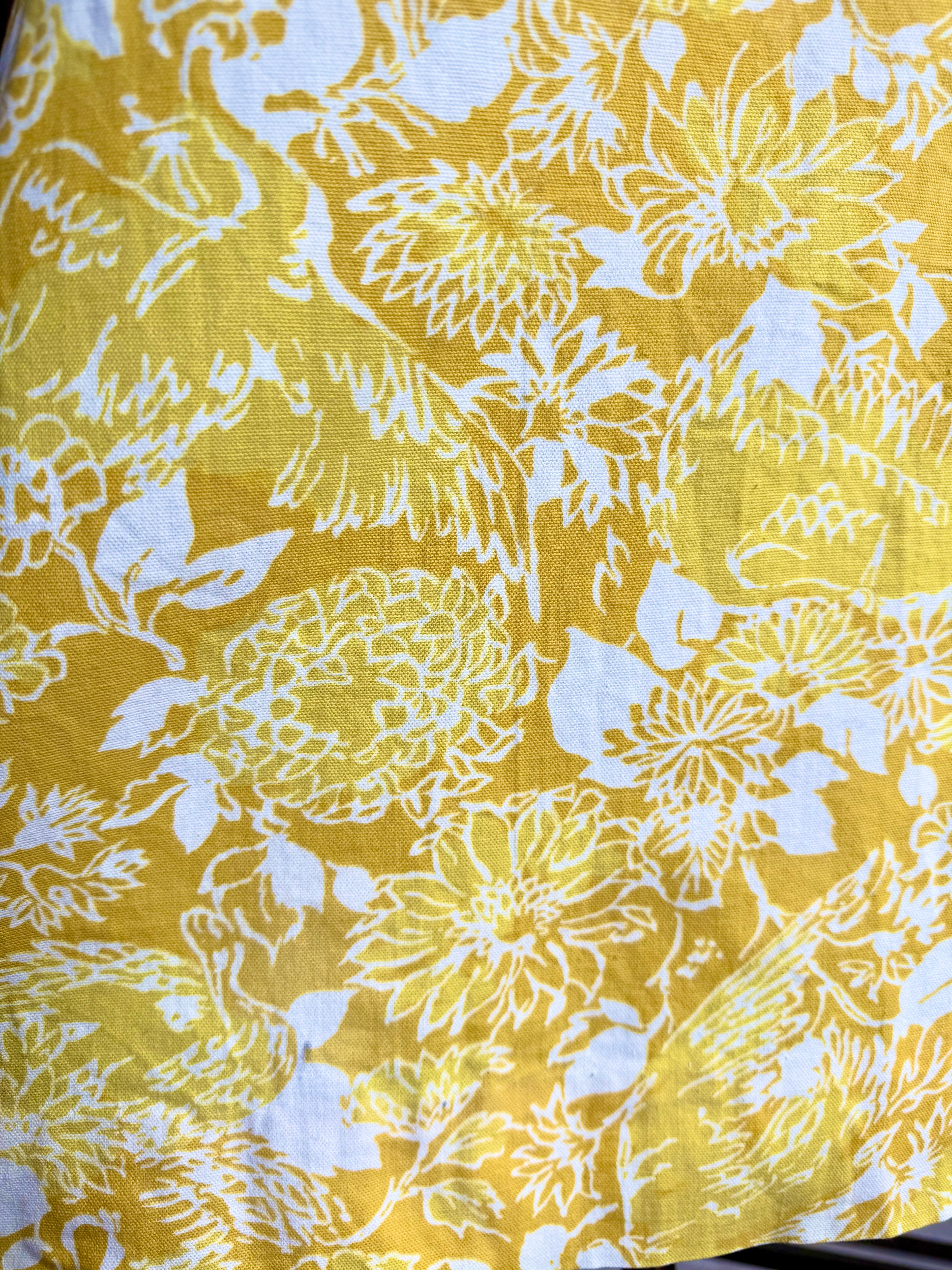 Sunshine Floral 60s Shift Dress with Daisy Appliqué Details