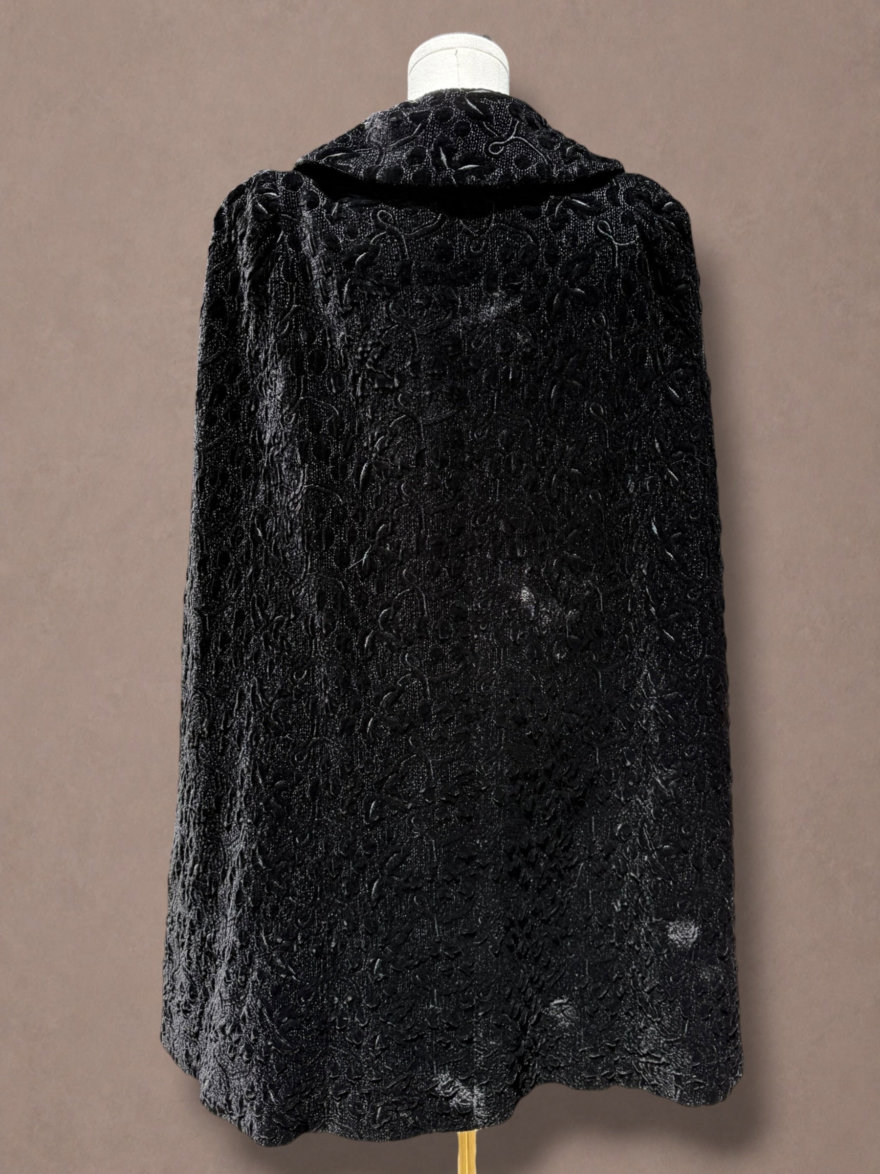 Black Silk Velvet Brocade Cape
Lord & Taylor, Late 1930s–Early 1940s