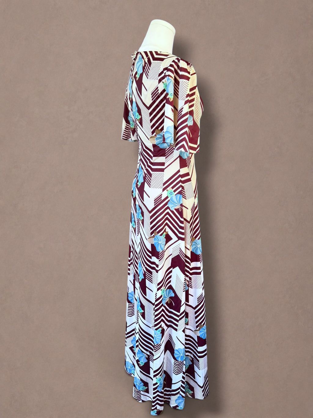 Abstract Hawaiian Print 70s Maxi Dress