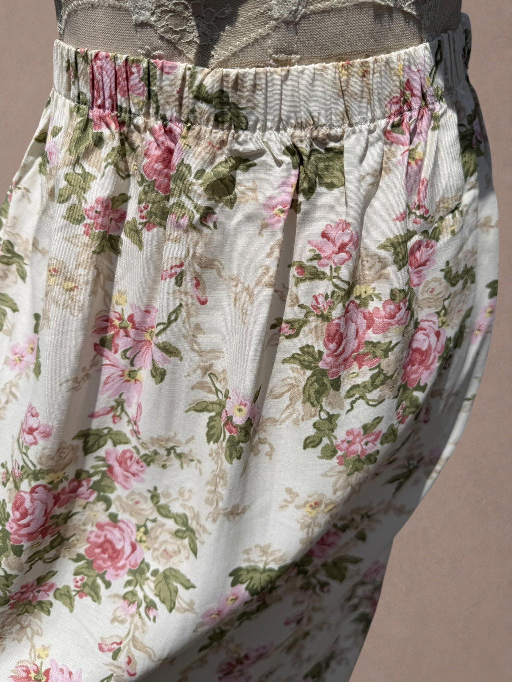 Cream and Pink 1980s Rose Garden Rayon Midi Skirt