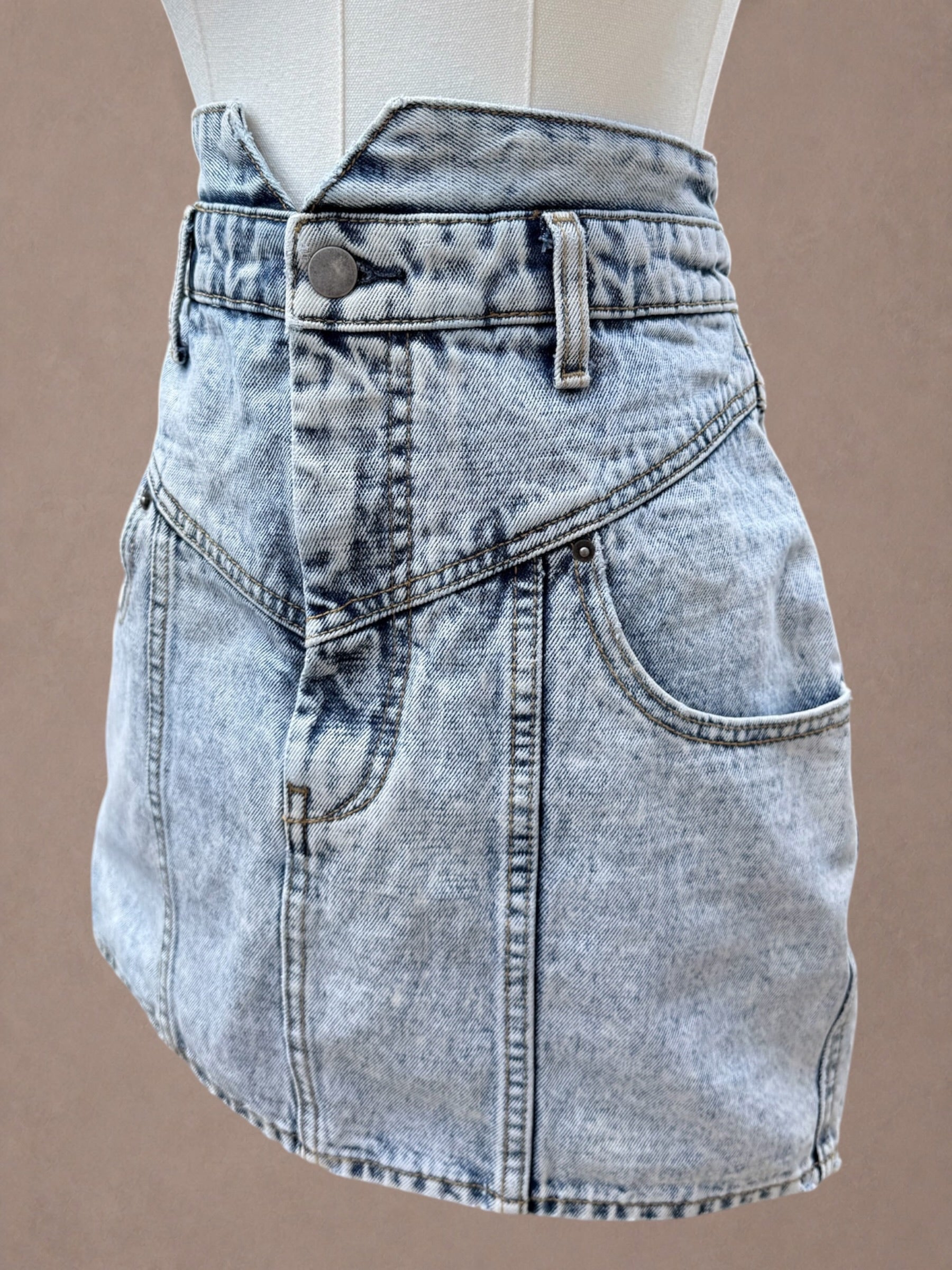 Aqua Acid Wash Denim 80s-Inspired Mini Skirt with V Waistband