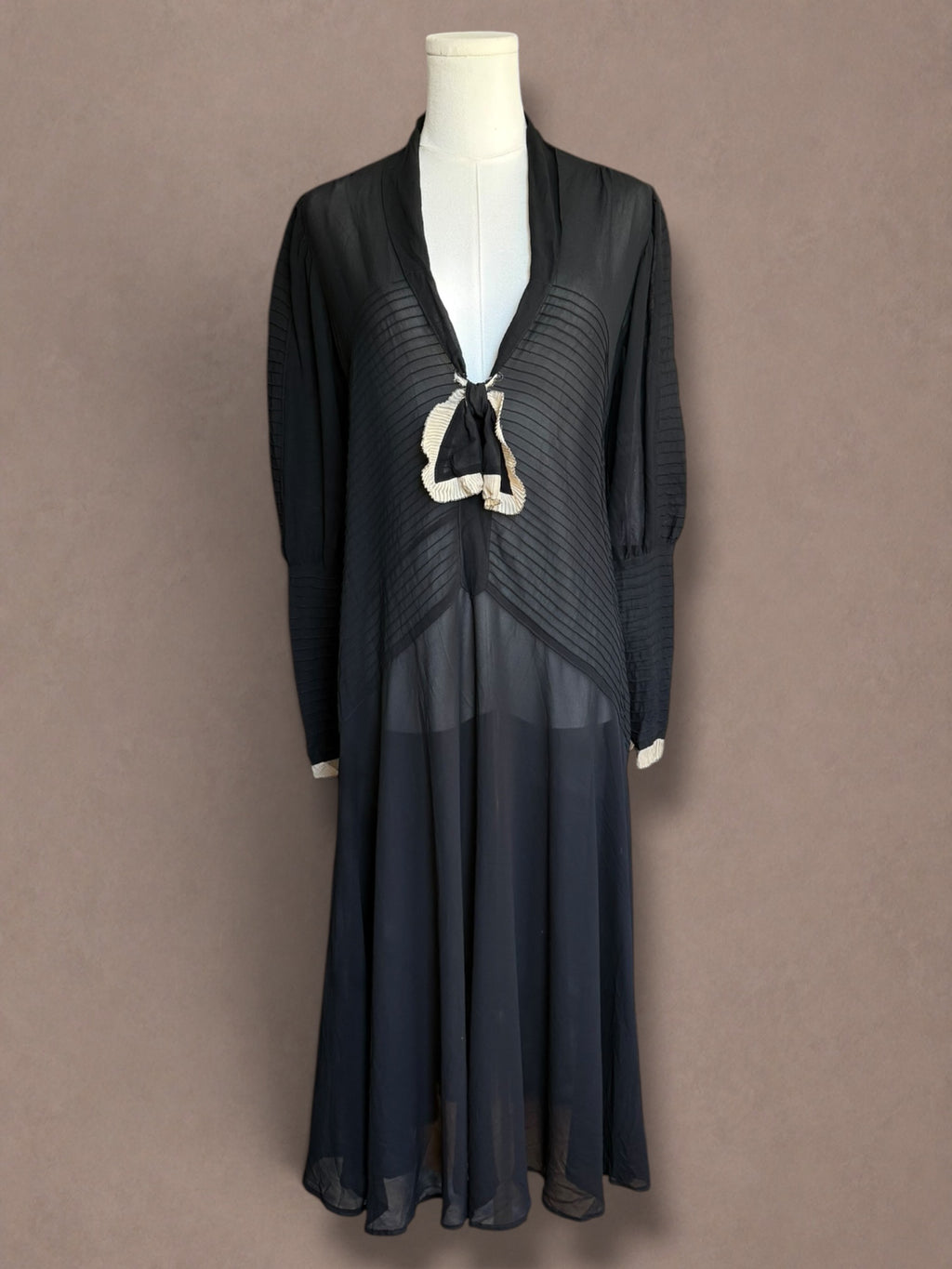 Late 1920s / Early 1930s Black Silk Chiffon Art Deco Evening Gown | Paris Collection