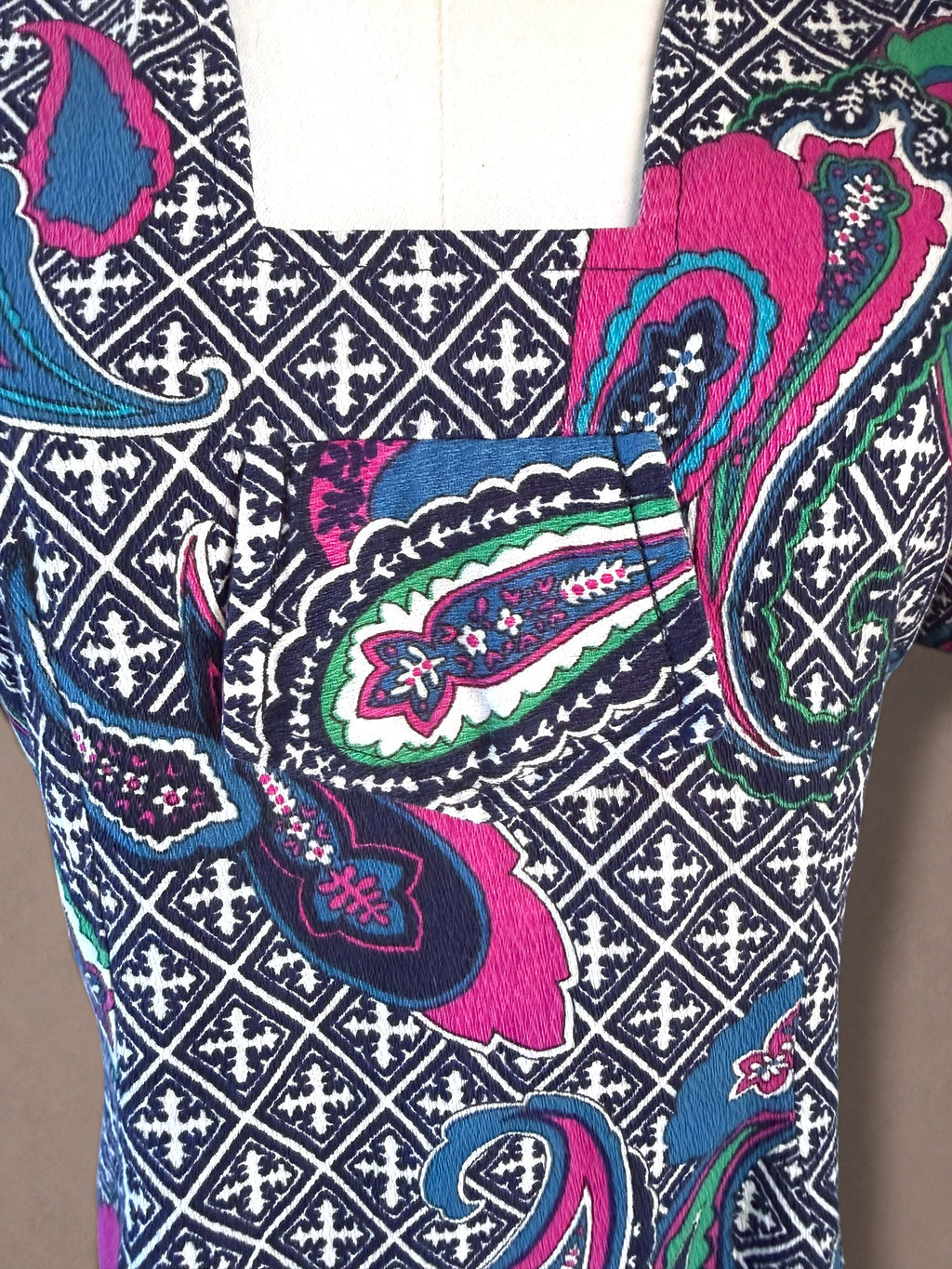 Pink & Turquoise 60s Paisley Print Barkcloth Dress