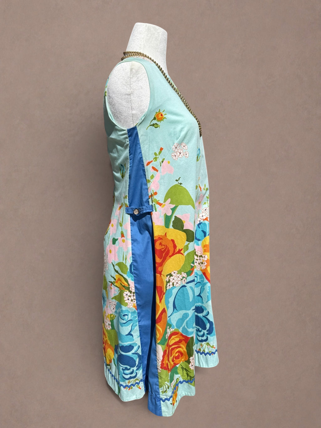 Alice Polynesian 60s Floral Shift Dress